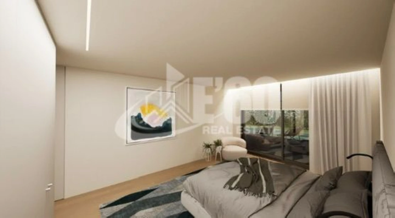 Moradia T4 para Venda em Canelas Foto 5