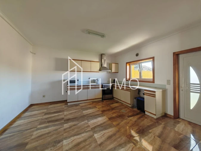 Moradia T3 para Venda em Santa Maria da Feira, Travanca, Sanfins e Espargo Foto 5