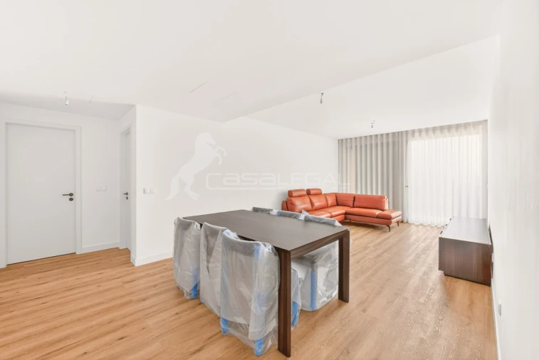 Apartamento T2 para Venda em São Martinho Foto 2