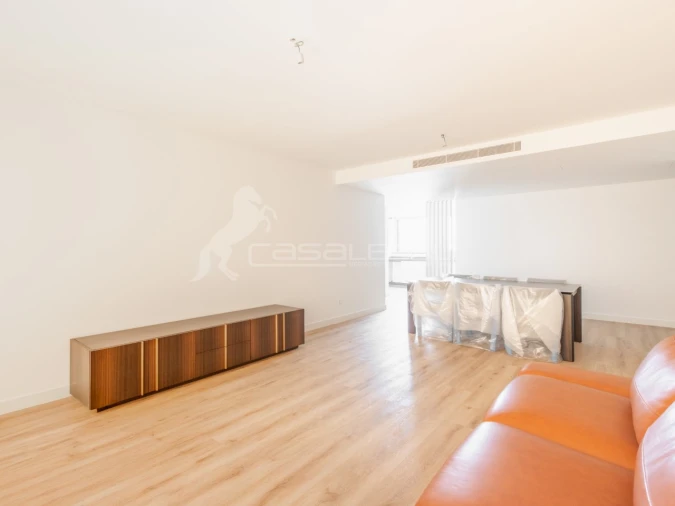 Apartamento T2 para Venda em São Martinho Foto 8