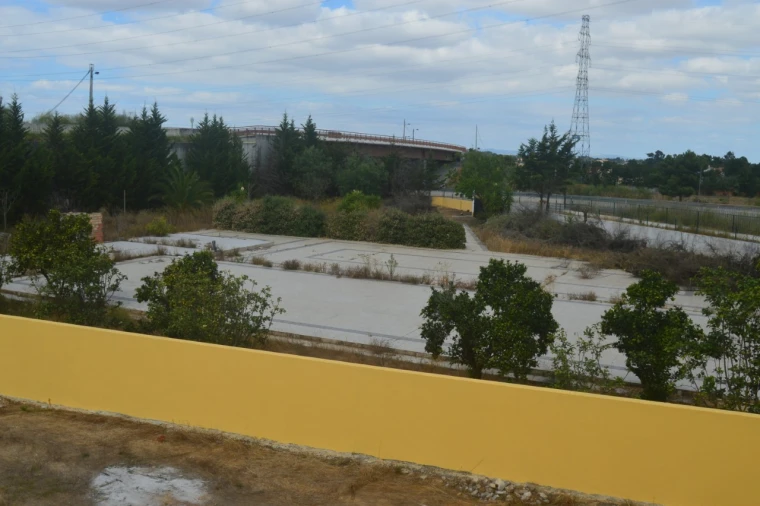 Moradia T15 para Venda em Palmela Foto 12