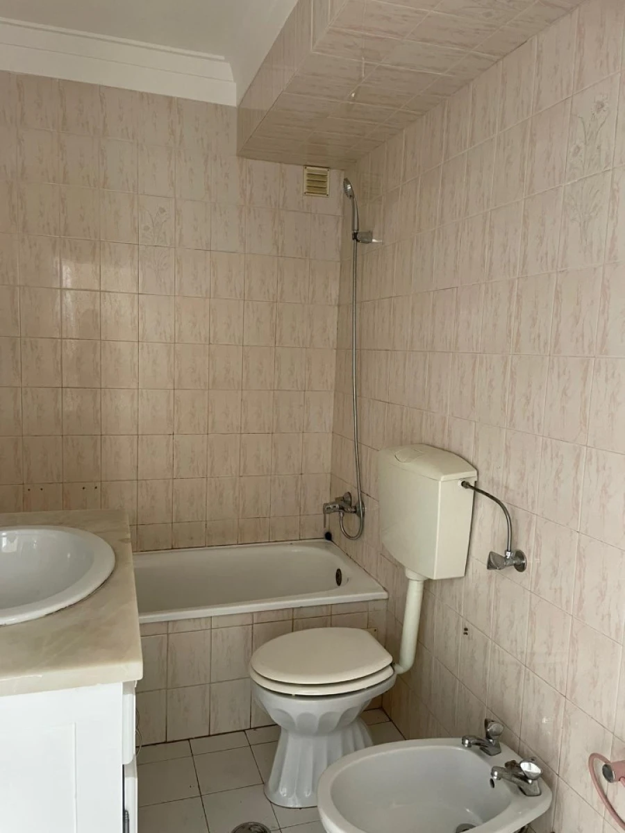 Apartamento T1 para Venda em São João das Lampas e Terrugem Foto 25