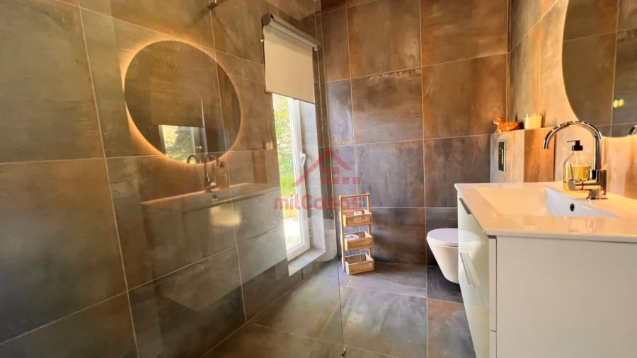 Moradia T2 para Venda em Dois Portos e Runa Foto 19