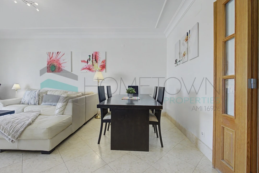 Quinta T4 para Venda em Quarteira Foto 5