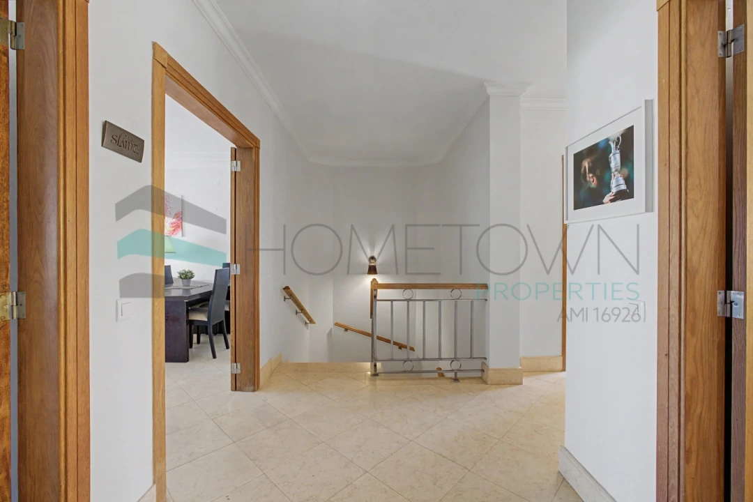 Quinta T4 para Venda em Quarteira Foto 6