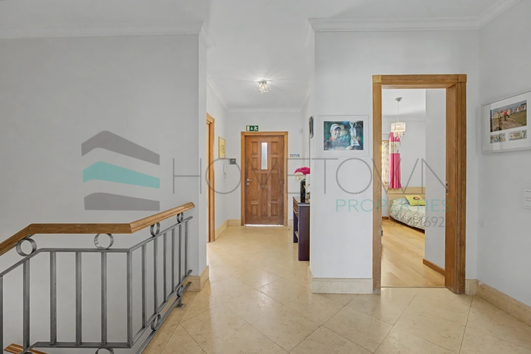 Quinta T4 para Venda em Quarteira Foto 17