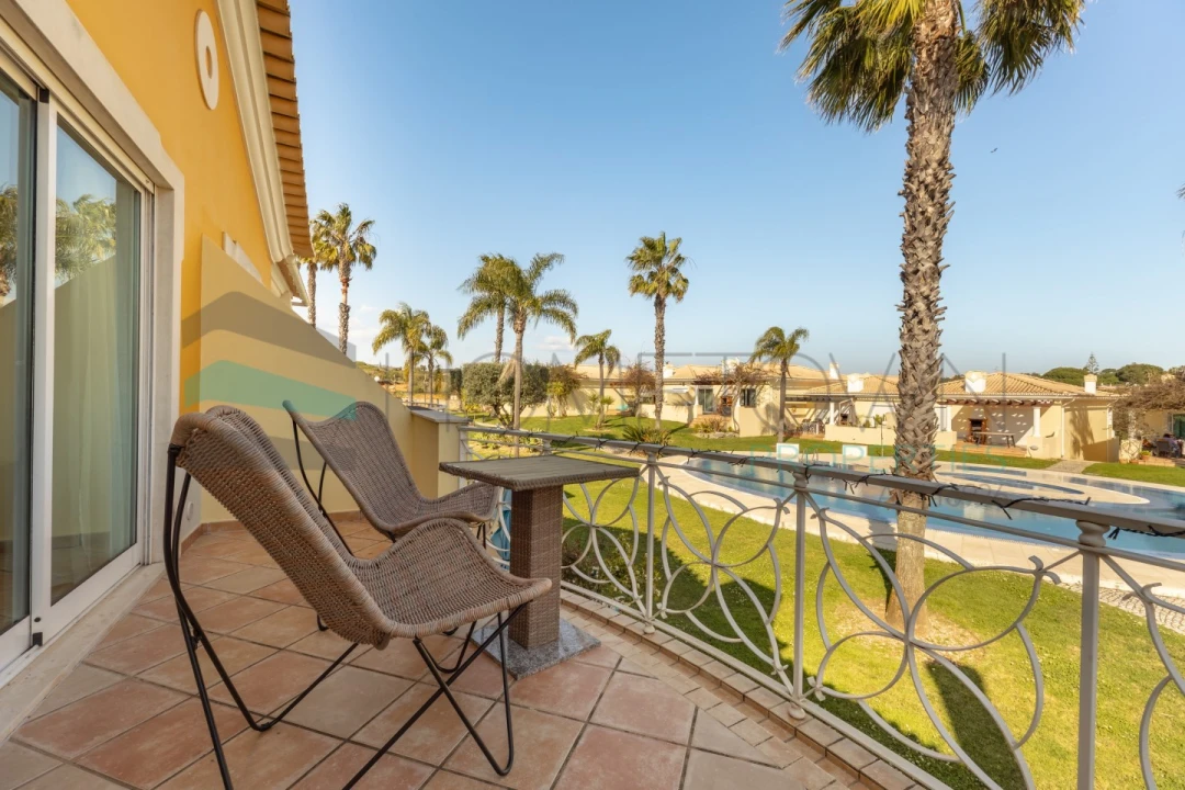 Quinta T4 para Venda em Quarteira Foto 24