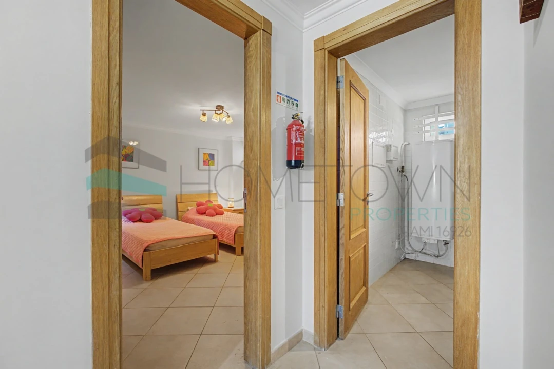 Quinta T4 para Venda em Quarteira Foto 26