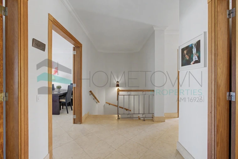 Quinta T4 para Venda em Quarteira Foto 6