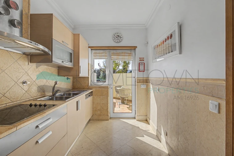 Quinta T4 para Venda em Quarteira Foto 13