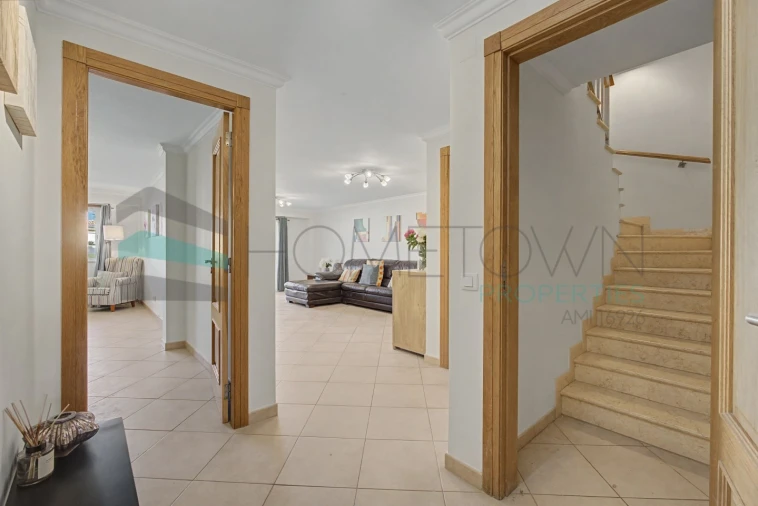 Quinta T4 para Venda em Quarteira Foto 31