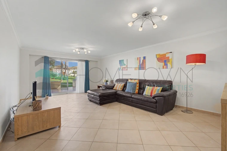 Quinta T4 para Venda em Quarteira Foto 38