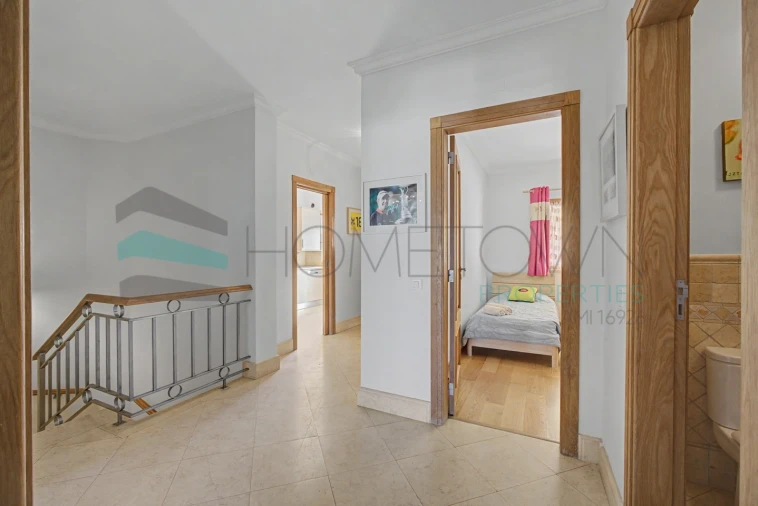 Quinta T4 para Venda em Quarteira Foto 40