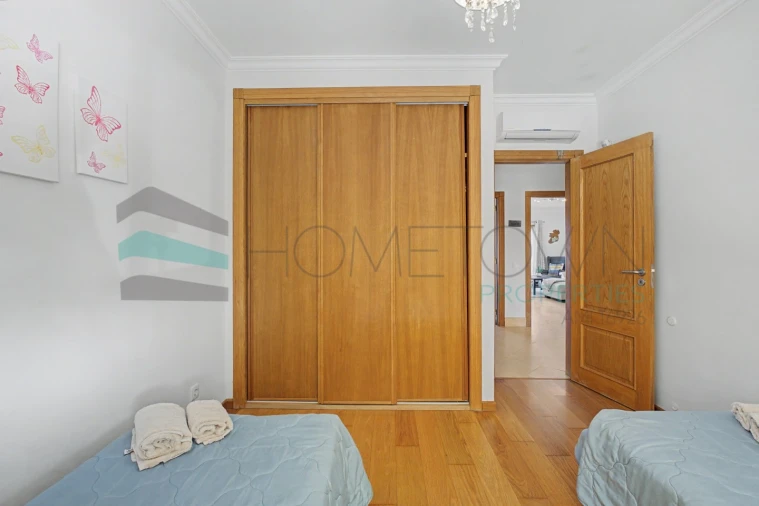 Quinta T4 para Venda em Quarteira Foto 42