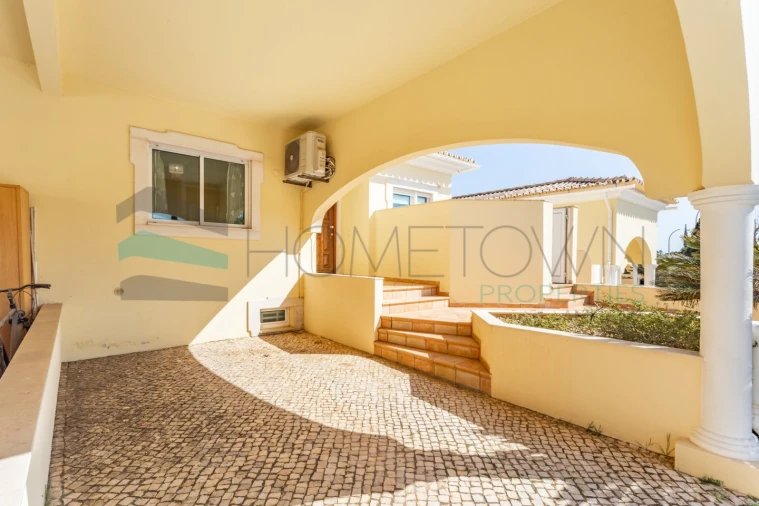 Quinta T4 para Venda em Quarteira Foto 50