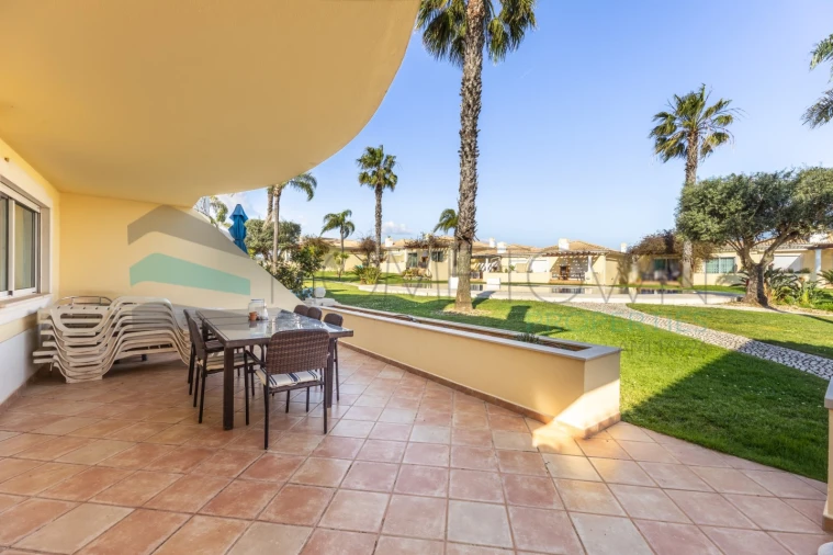 Quinta T4 para Venda em Quarteira Foto 61