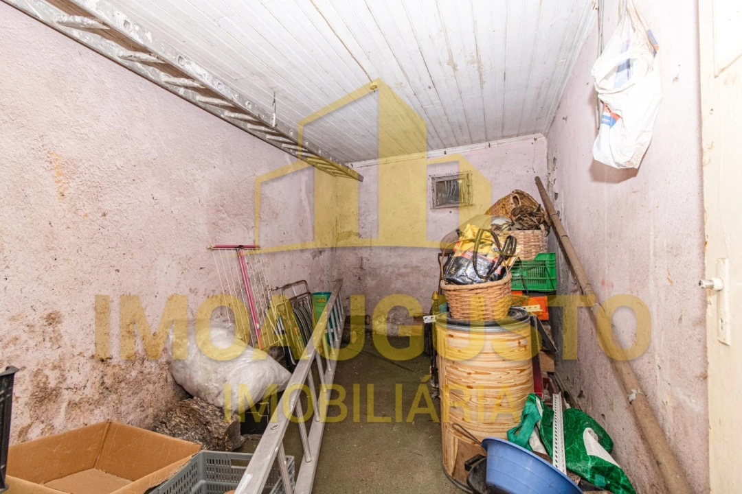 Moradia T3 para Venda em Guarda Foto 11
