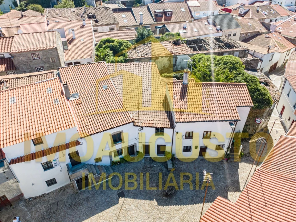 Moradia T3 para Venda em Guarda Foto 15