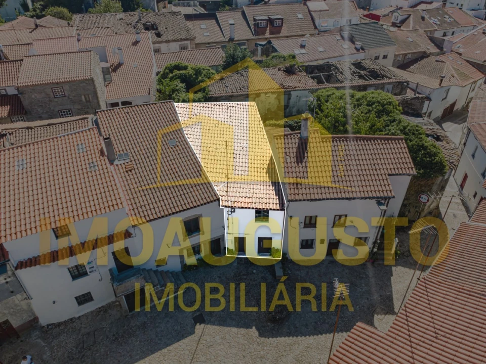 Moradia T3 para Venda em Guarda Foto 18
