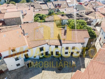 Moradia T3 para Venda em Guarda