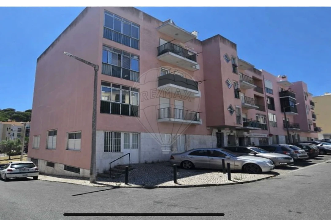 Loja para Arrendamento em Pontinha e Famões Foto 5