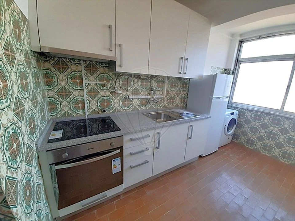 Apartamento T3 para Venda em Agualva e Mira-Sintra Foto 5