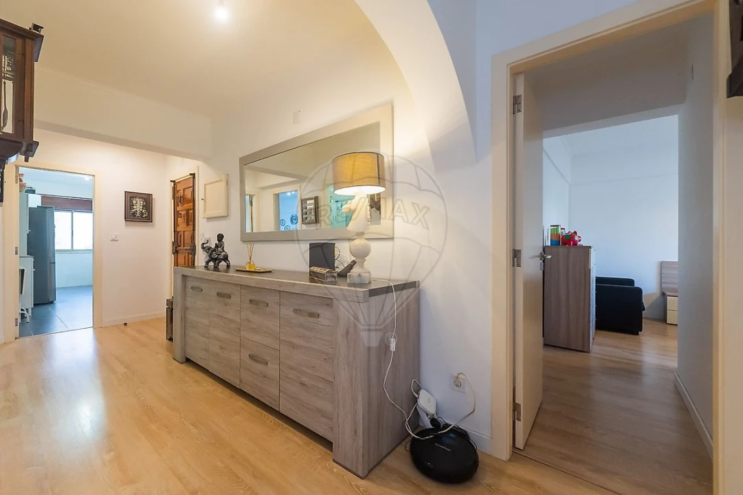 Apartamento T3 para Venda em Massamá e Monte Abraão Foto 4