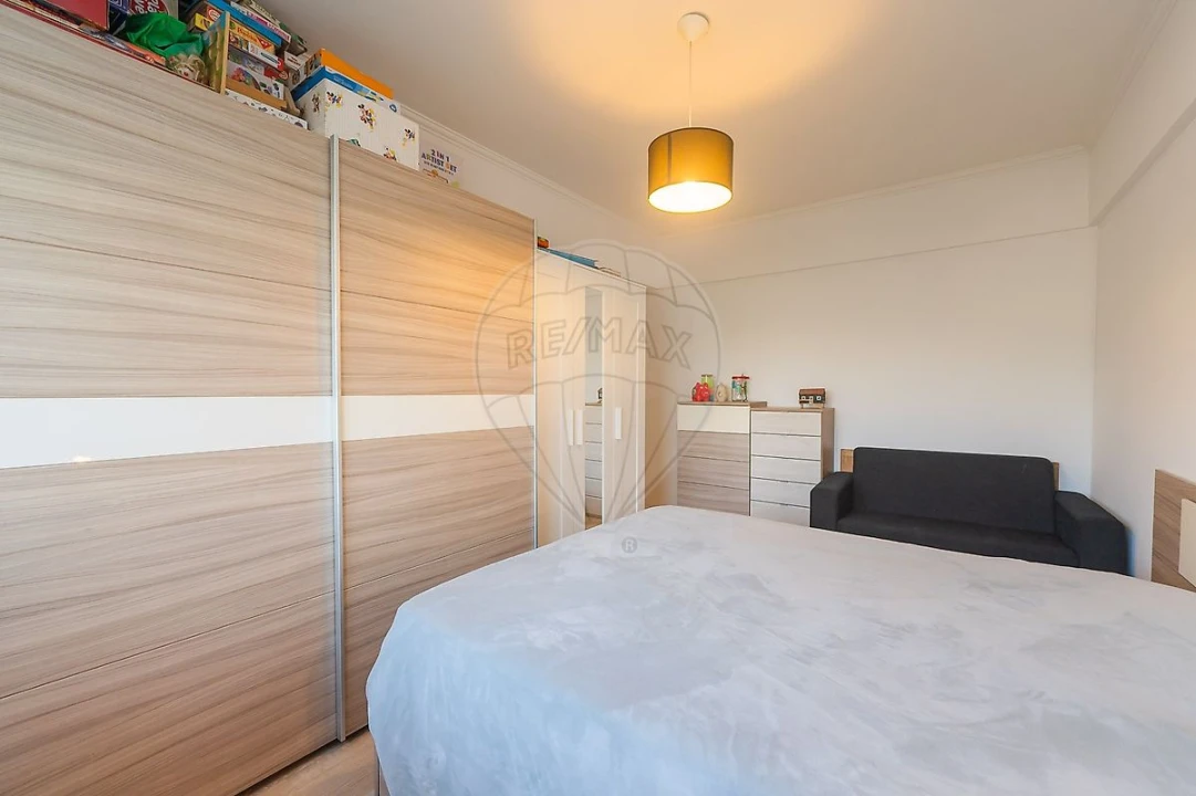 Apartamento T3 para Venda em Massamá e Monte Abraão Foto 8