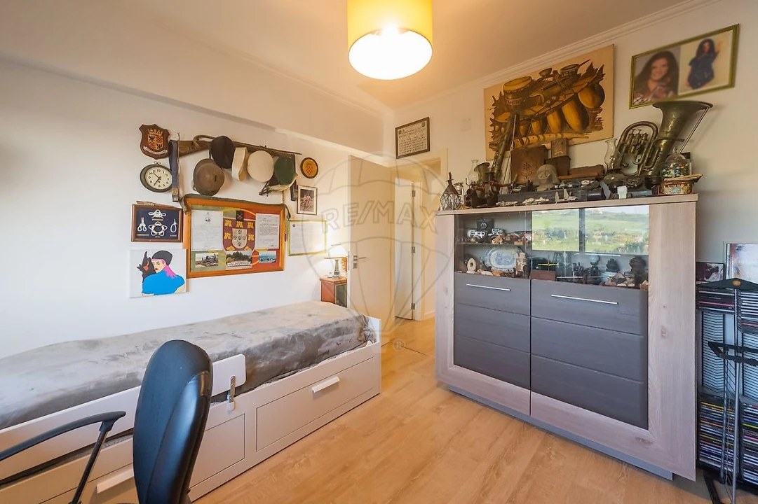 Apartamento T3 para Venda em Massamá e Monte Abraão Foto 44