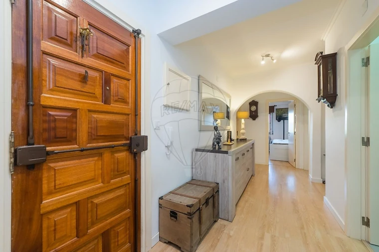 Apartamento T3 para Venda em Massamá e Monte Abraão Foto 33