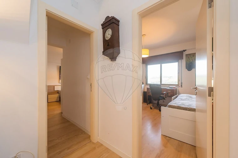 Apartamento T3 para Venda em Massamá e Monte Abraão Foto 40