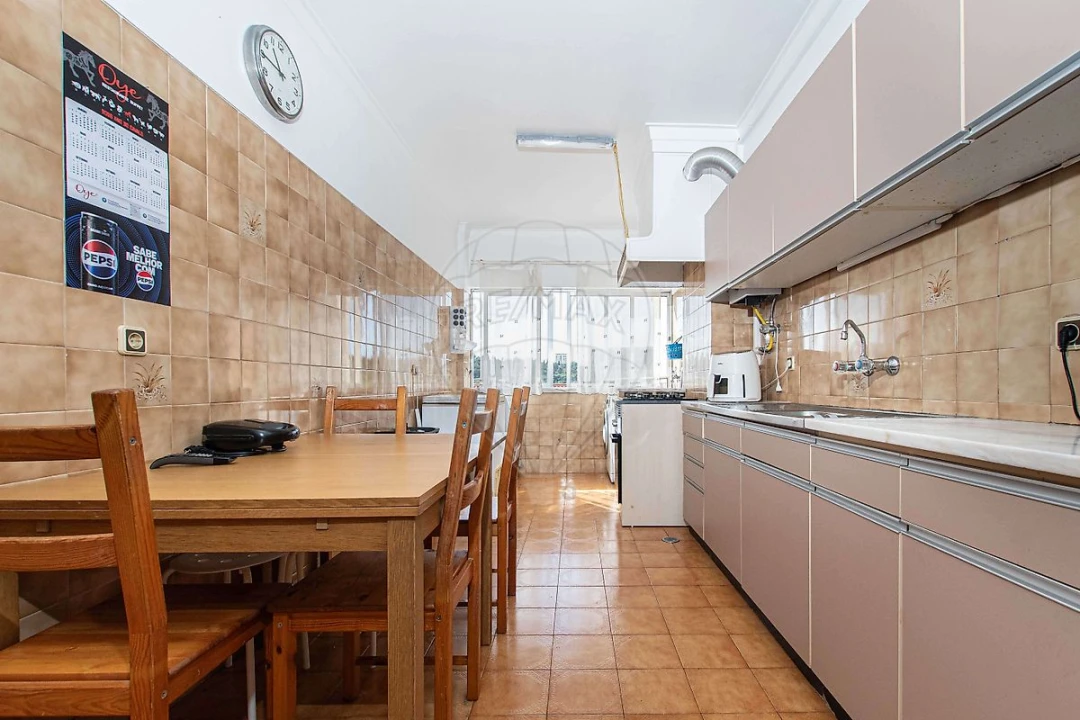 Apartamento T2 para Venda em Vialonga Foto 6