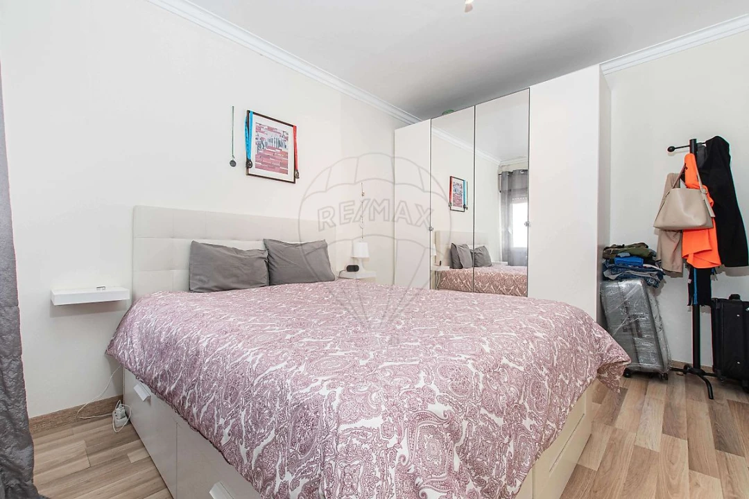 Apartamento T2 para Venda em Vialonga Foto 10