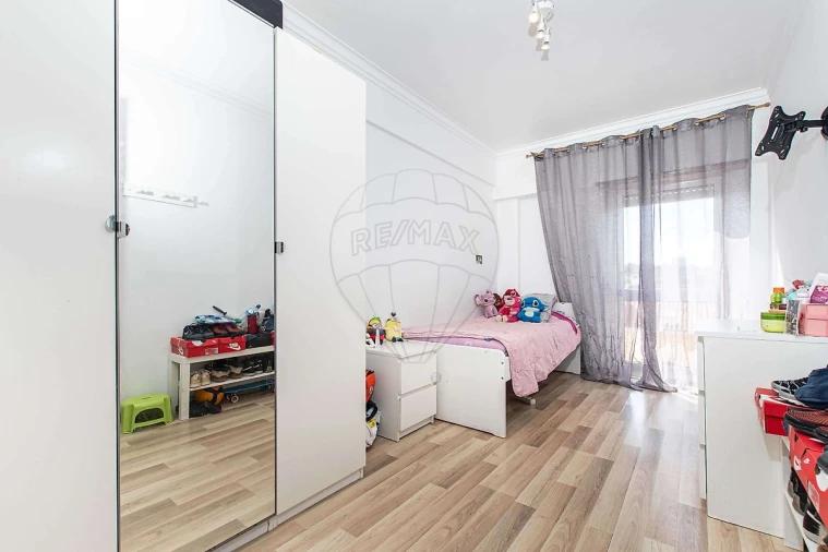 Apartamento T2 para Venda em Vialonga Foto 11