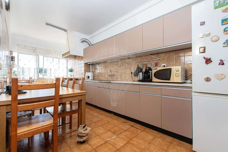 Apartamento T2 para Venda em Vialonga Foto 5