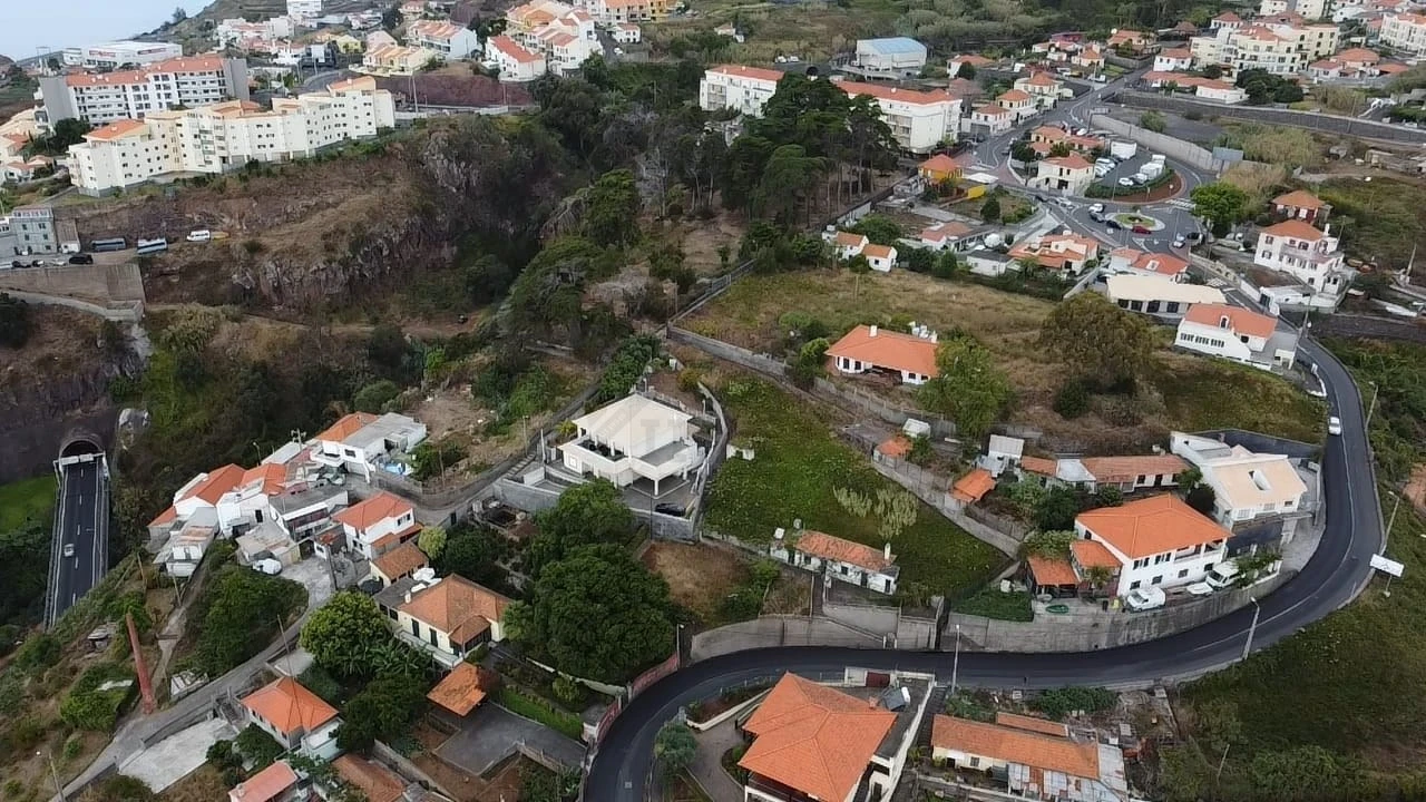 Moradia T2 para Venda em Caniço Foto 24