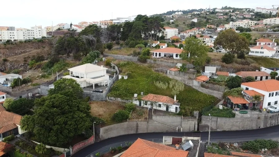 Moradia T2 para Venda em Caniço Foto 25