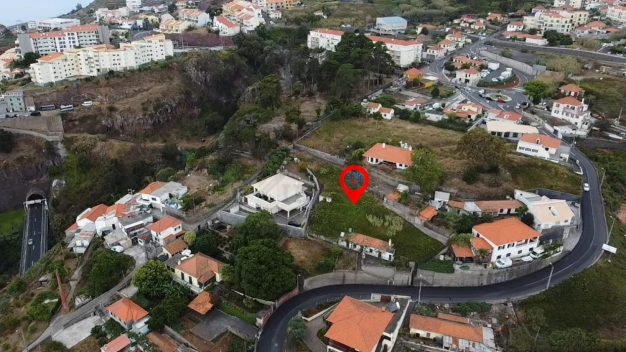 Moradia T2 para Venda em Caniço Foto 26