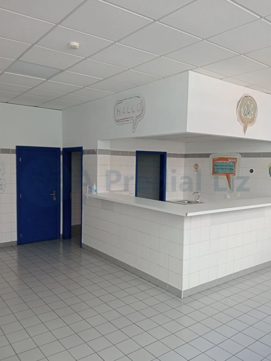 Armazém para Arrendamento em Paranhos Foto 6