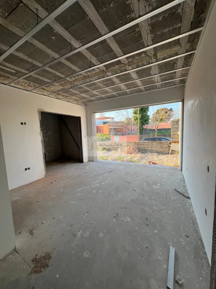 Moradia T4 para Venda em Aradas Foto 8