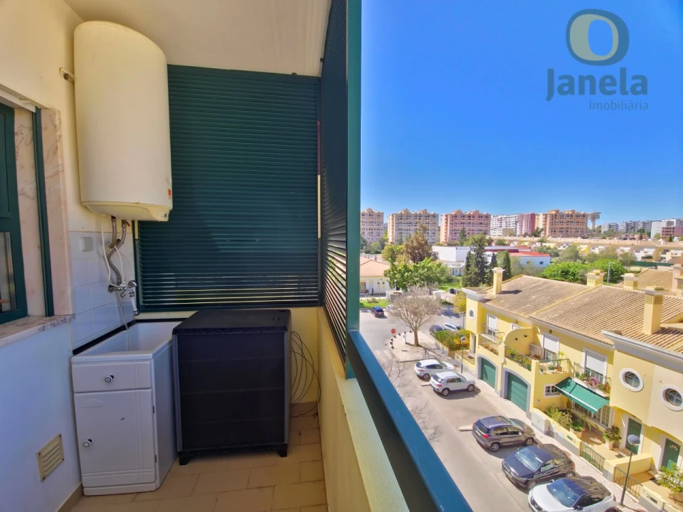 Apartamento T2 para Venda em Faro (Sé e São Pedro) Foto 2