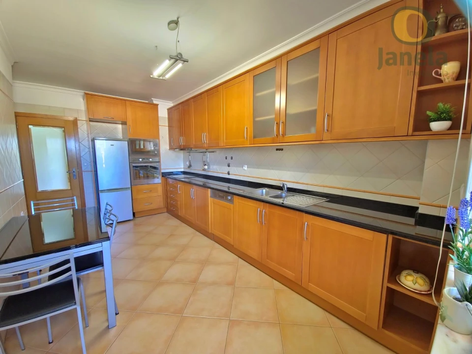 Apartamento T2 para Venda em Faro (Sé e São Pedro) Foto 7