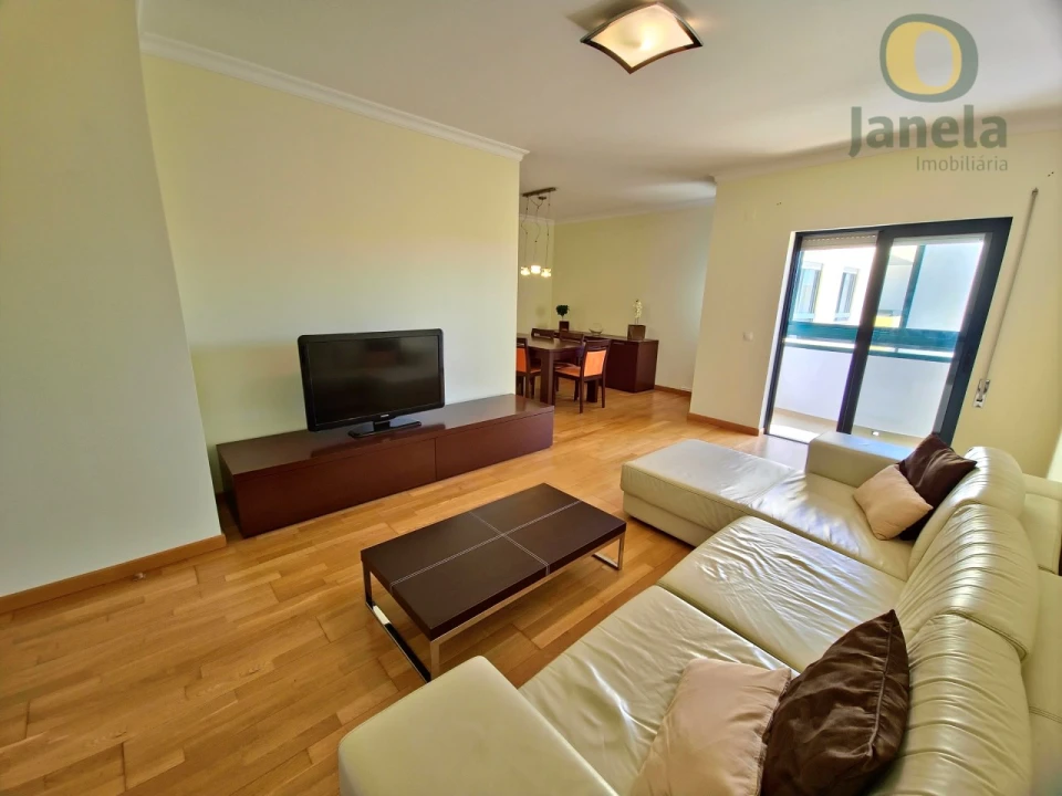 Apartamento T2 para Venda em Faro (Sé e São Pedro) Foto 5