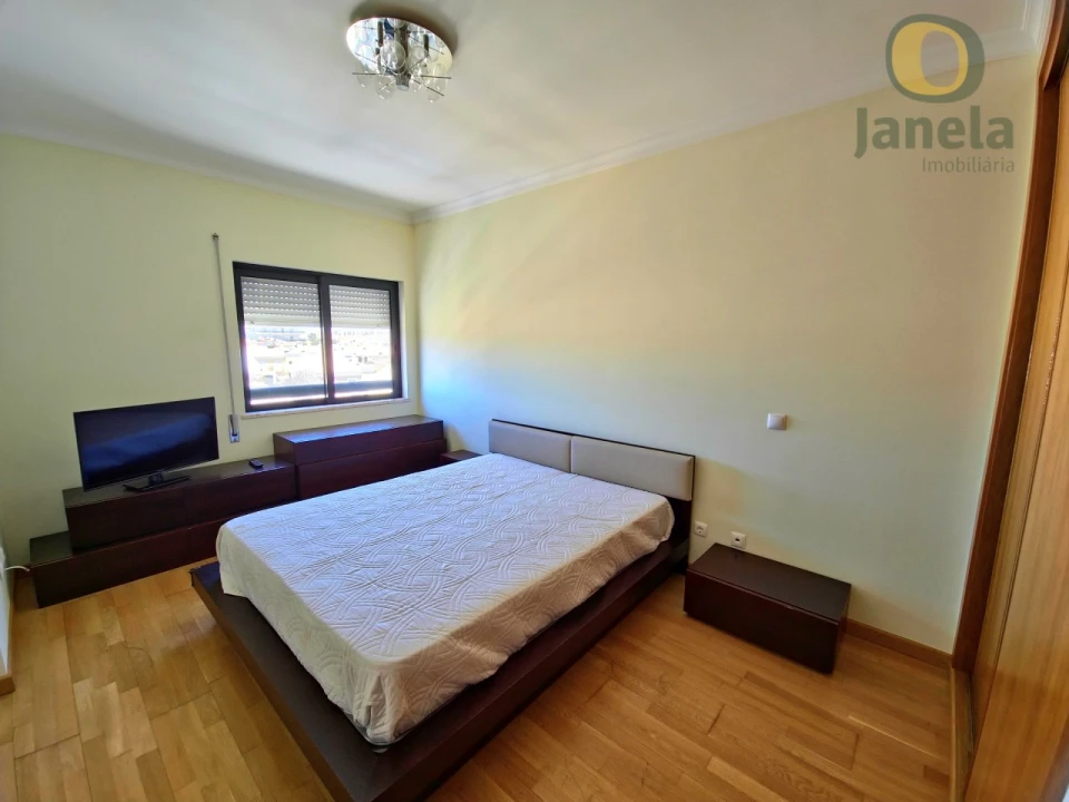 Apartamento T2 para Venda em Faro (Sé e São Pedro) Foto 24