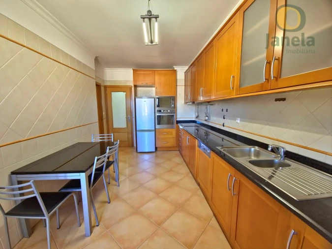 Apartamento T2 para Venda em Faro (Sé e São Pedro) Foto 8