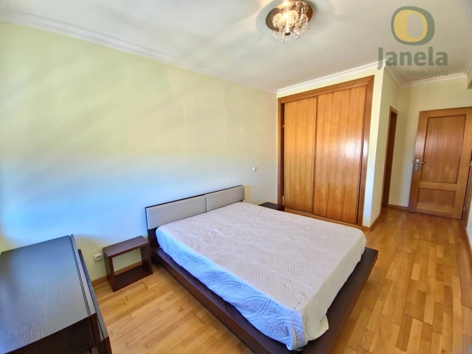 Apartamento T2 para Venda em Faro (Sé e São Pedro) Foto 23