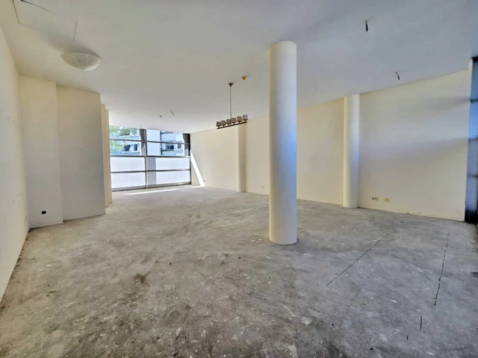 Loja para Arrendamento em Castêlo da Maia Foto 6