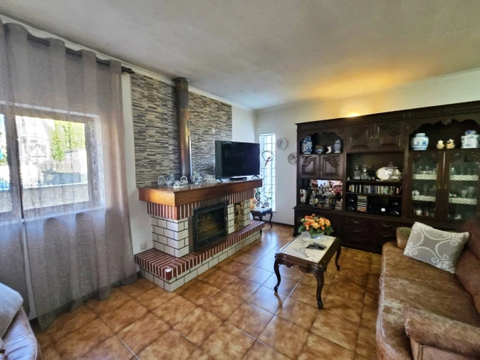 Moradia T4 para Venda em Alvarelhos e Guidões Foto 8