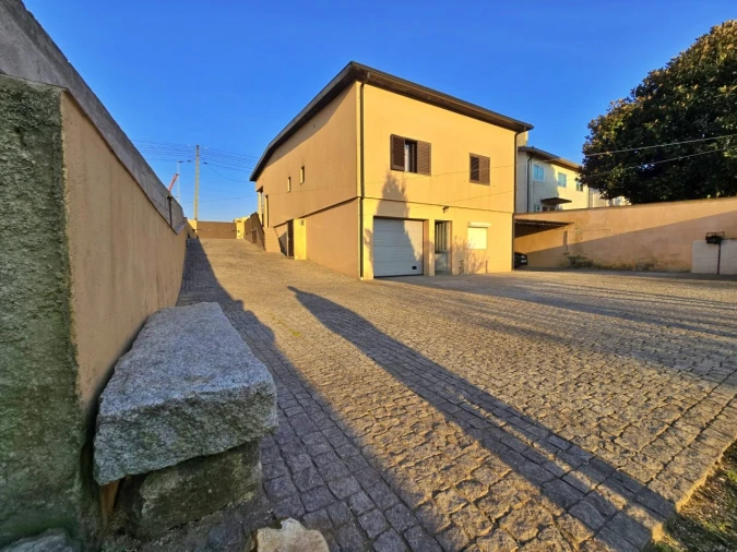 Moradia T4 para Venda em Alvarelhos e Guidões Foto 24