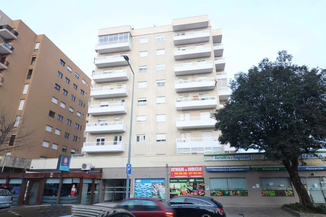 Apartamento T2 para Arrendamento em São Vitor (Braga) Foto 1